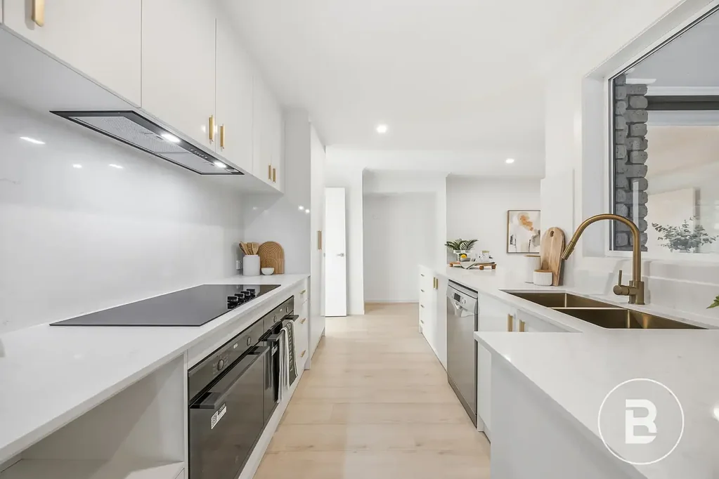 Black Hill 3ਬੈੱਡਰੂਮ FRESHLY UPDATED BLACK HILL LIVING WITH SPACE TO ENTERTAIN