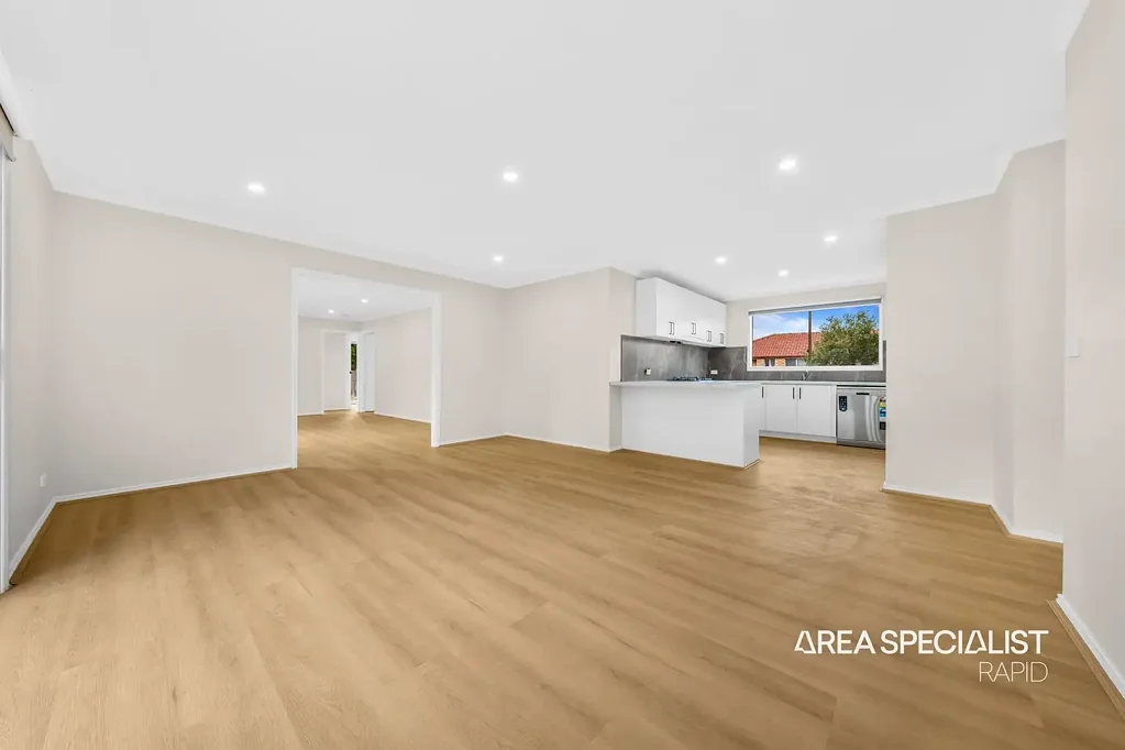 Fully Renovated 4-Bedroom Family Haven in a Prime Cranbourne North Pocket!