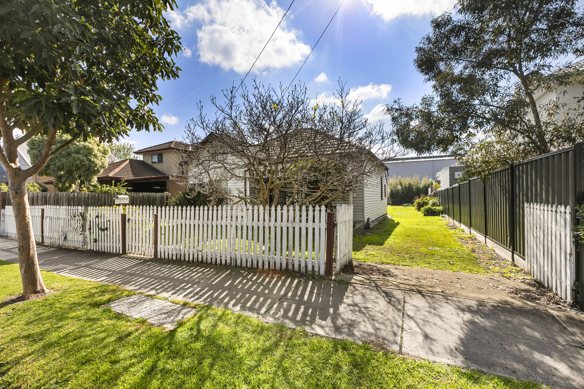 90 BLACKSHAWS RD, SOUTH KINGSVILLE VIC 3015, 0 habitaciones, 0 baños, House