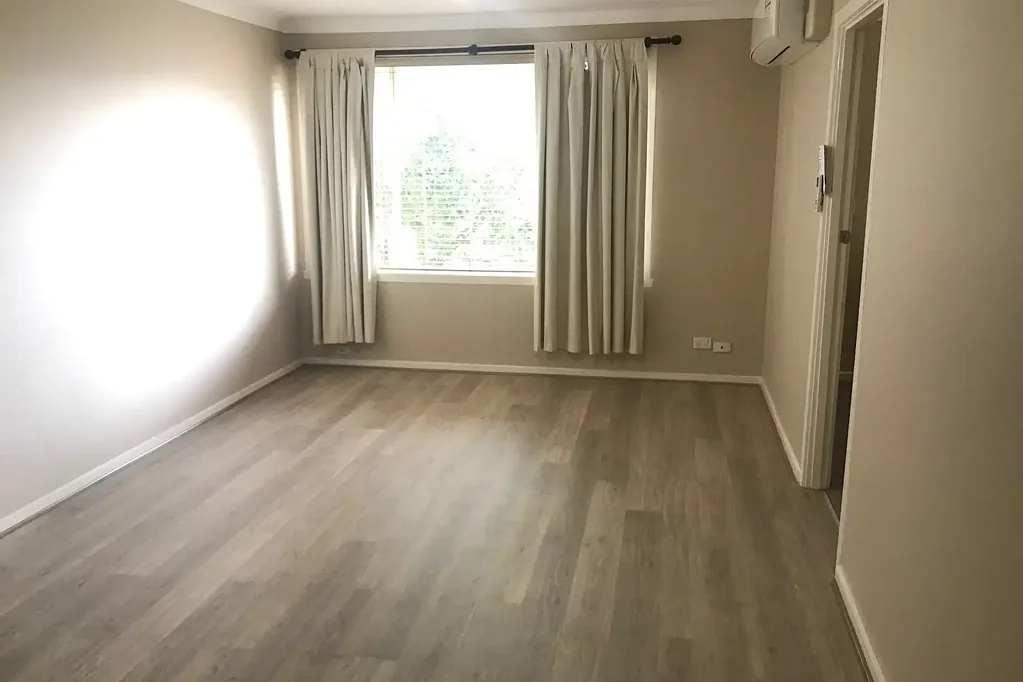 Conveniently Located 2-Bedroom Apartment Near Westall Station