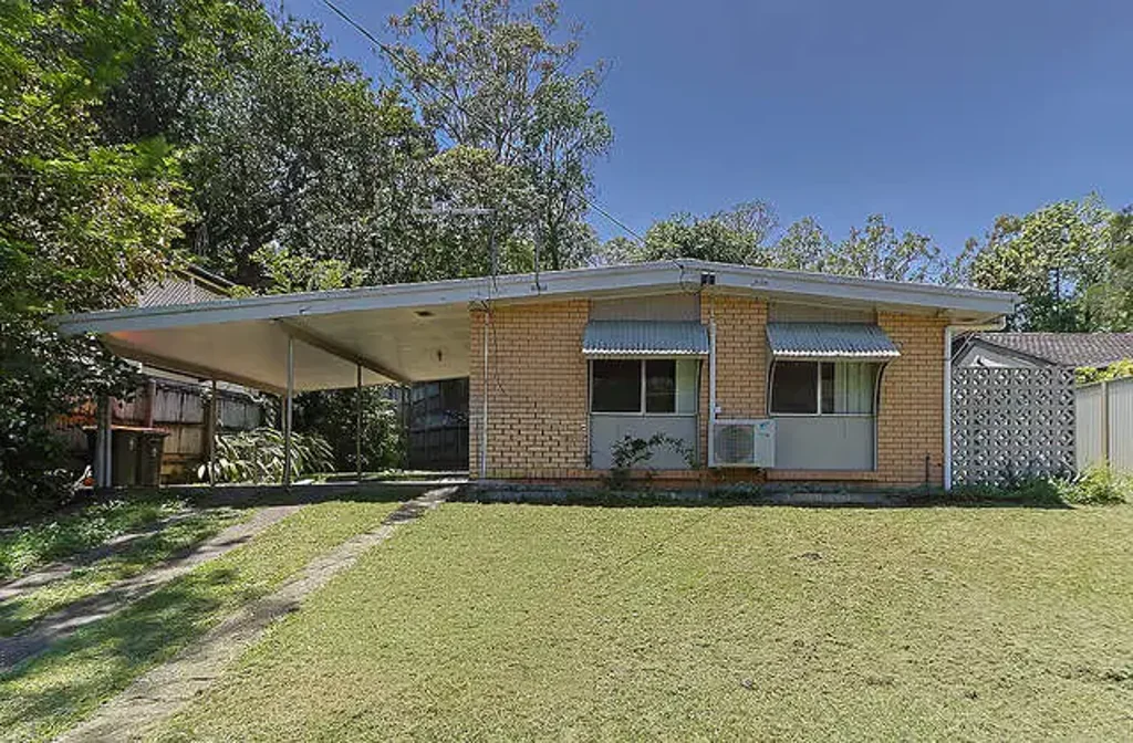 Modern Comfort & Convenience in the Heart of Jindalee 38 Kangaloon Street!