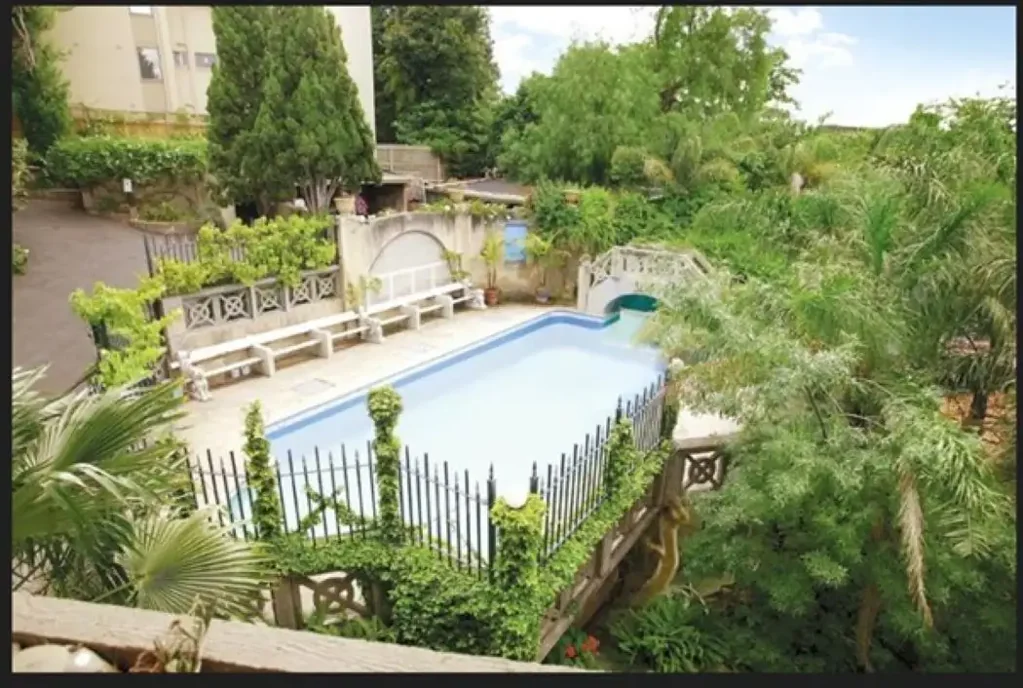 Amazing true Castle in Melbourne Fully Furnished