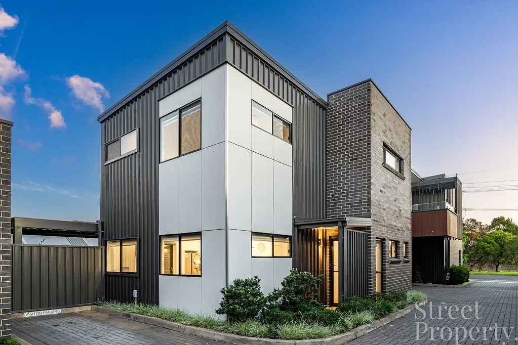 2/13 Melville Road, Broadmeadow, NSW 2292
