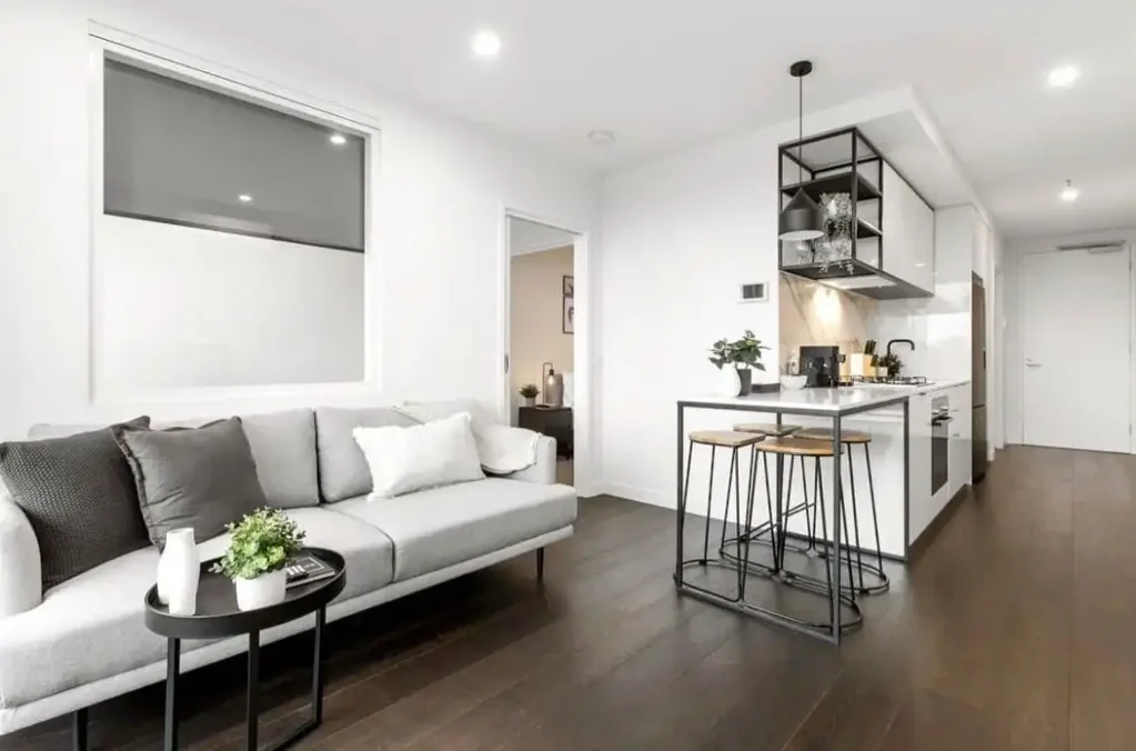 1 BEDROOM + LARGE OFFICE!