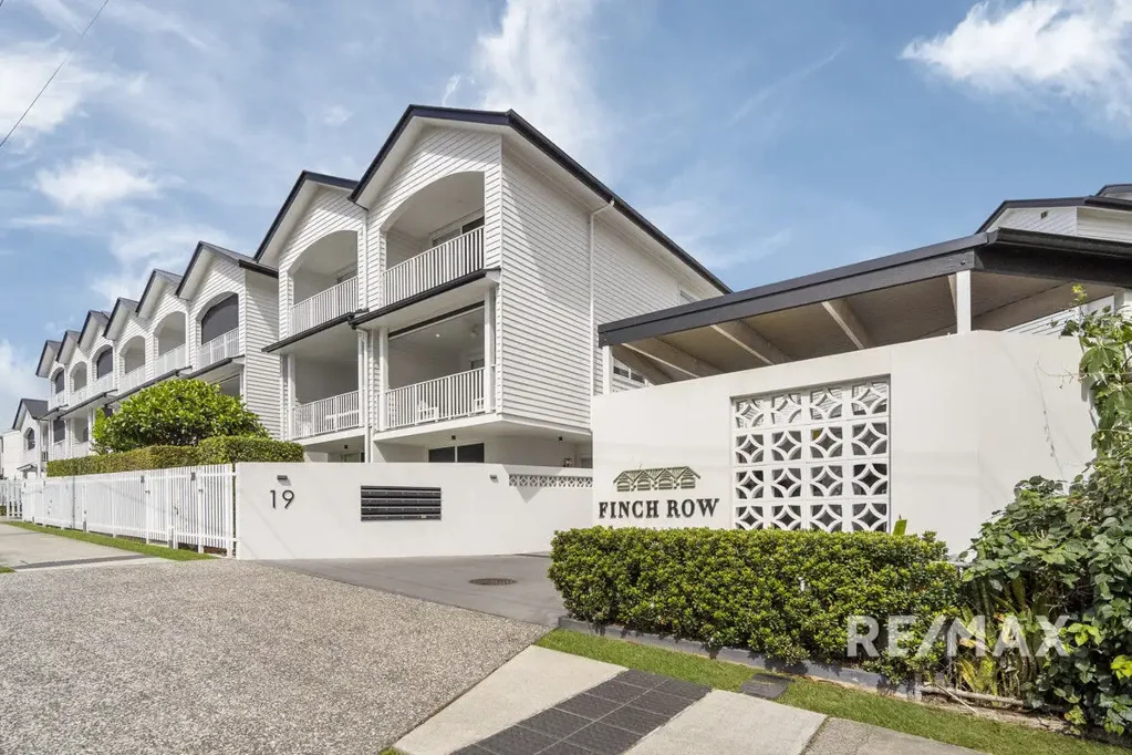 10/19 Nicklin Street, Coorparoo, QLD 4151