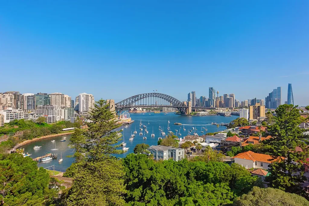 Fully Furnished Harbourside Apartment | Spectacular Views |