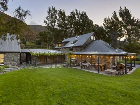 Dalefield/Wakatipu Basin 6房  Judge and Jury Farm Retreat - A Unique Opportunity