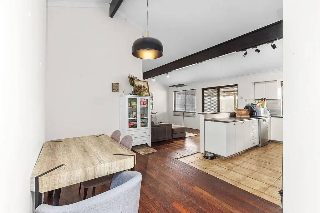 5 Compass Place, Ballajura, WA 6066
