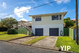 22 Longcroft Terrace, Newlands