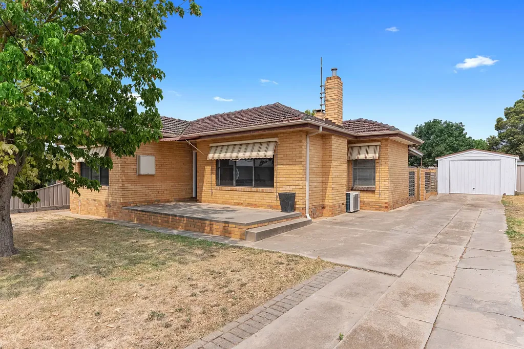 35 Allingham Street, Golden Square, VIC 3555