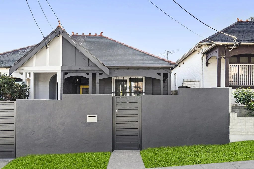 Bondi Junction 3कमरा Elegant Parkside Sanctuary with Timeless Charm in a Premier Bondi Junction Address