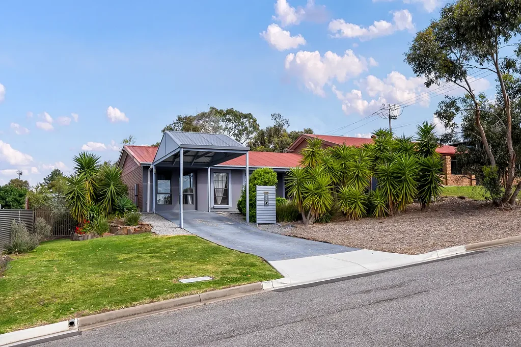 2/2 Alkria Street, Flagstaff Hill, SA 5159