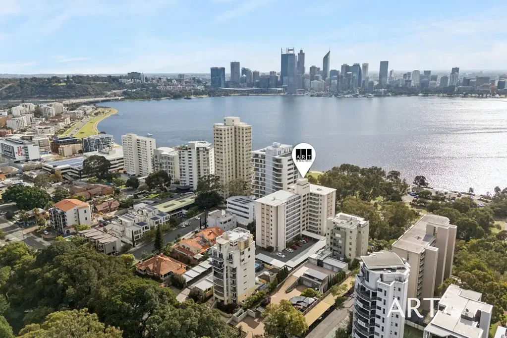 South Perth 2Moenga THE CITY IS YOUR BACKYARD AND THE RIVER IS YOUR VIEW