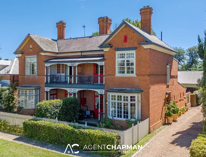 227 Lambert Street, Bathurst, Central Tablelands, 4 Bedrooms, 2 Bathrooms, House