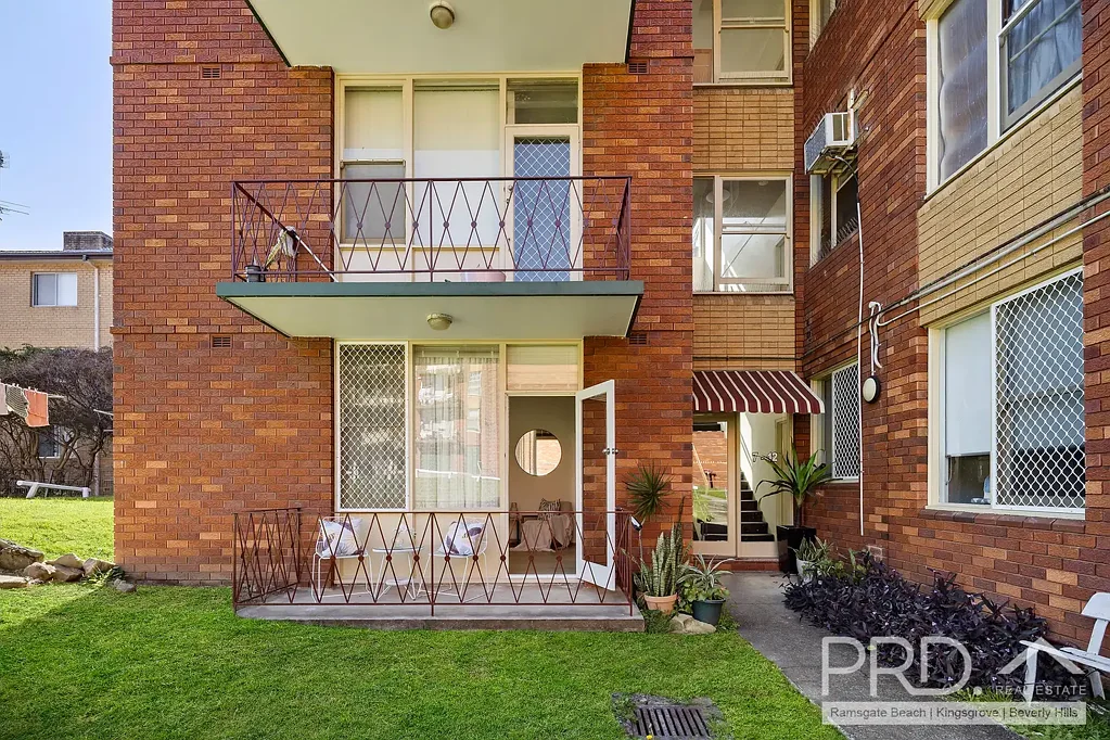Kogarah 1Kwarto GARDEN-STYLE LIVING WITH TOTALLY RENOVATED INTERIORS