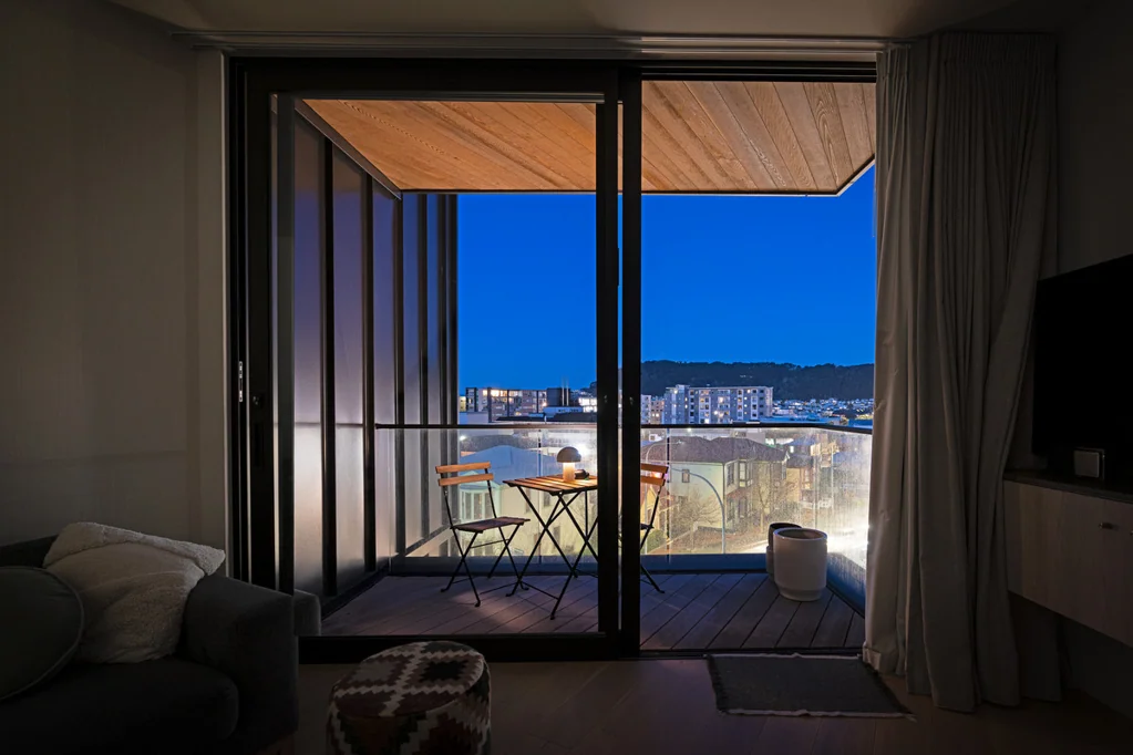 Te Aro 1Moenga SLEEK! CHIC! SERIOUSLY FOR SALE!