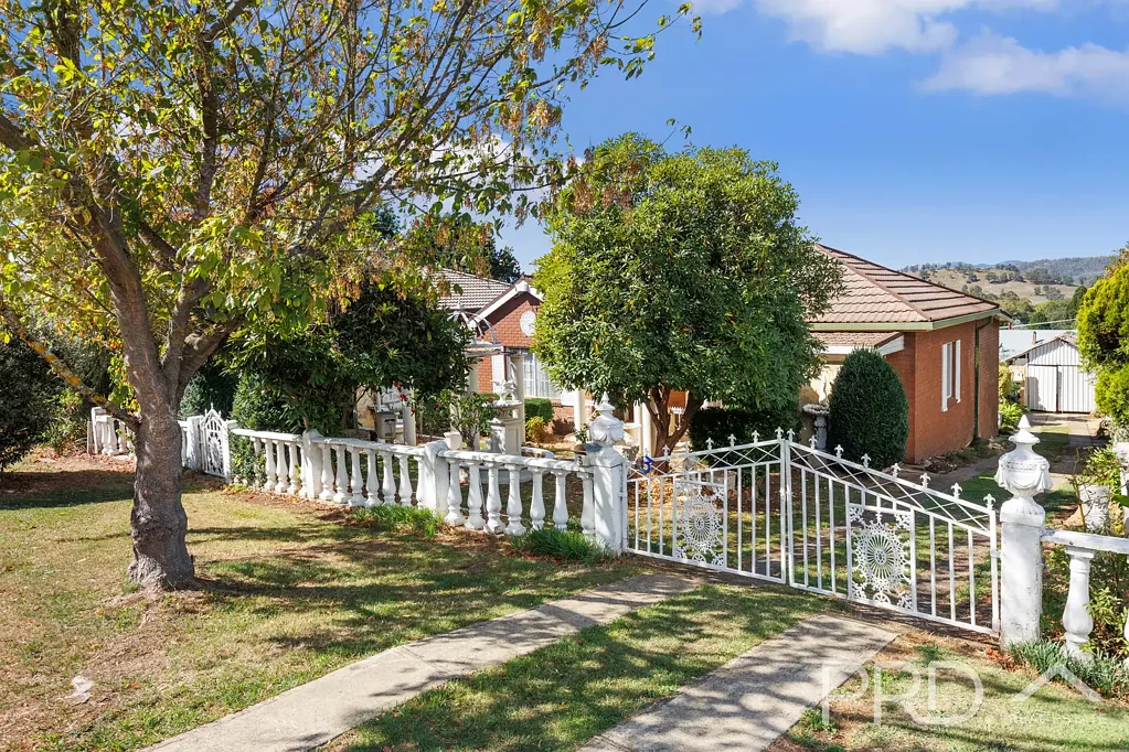 3 Sunnyside Avenue, Batlow, NSW 2730