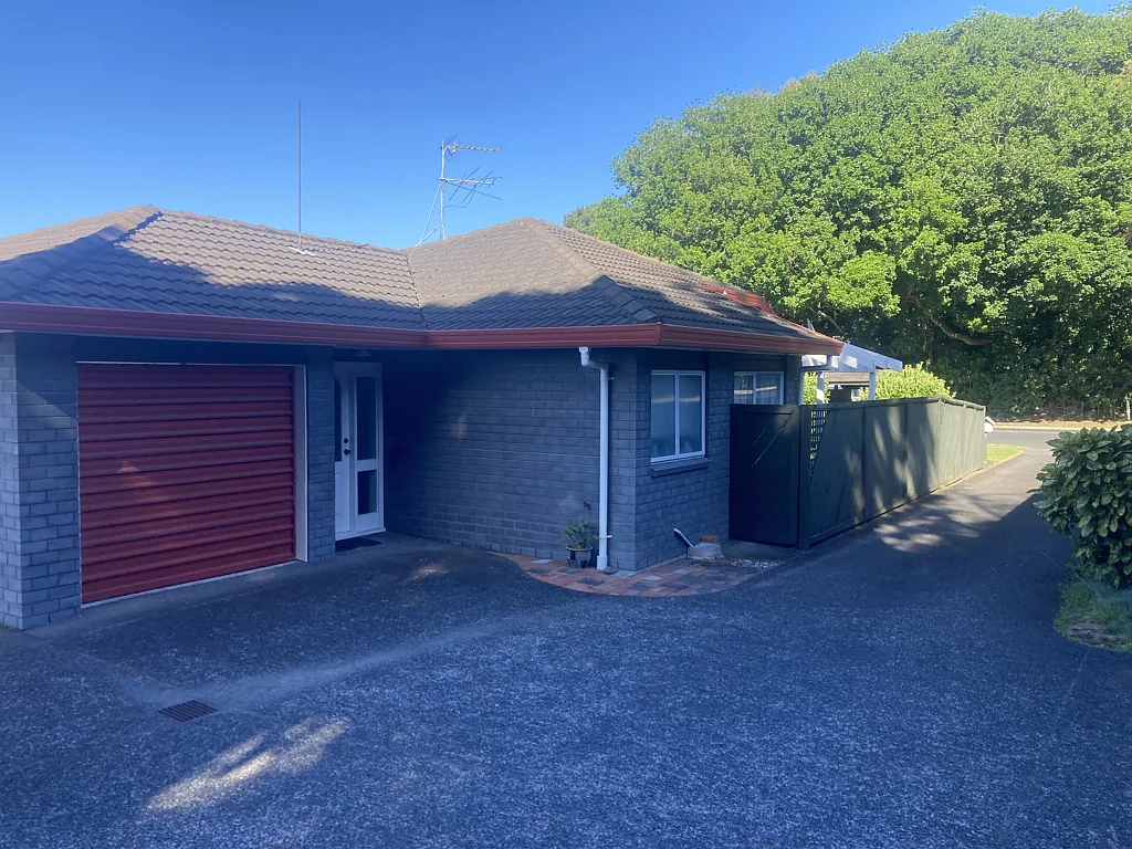 2/348 Great South Road, Opaheke, Papakura, Auckland
