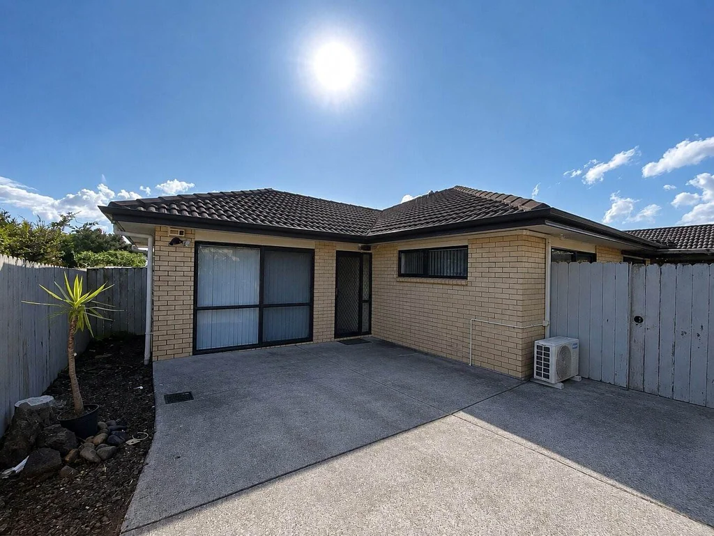 Family home in Flat Bush!