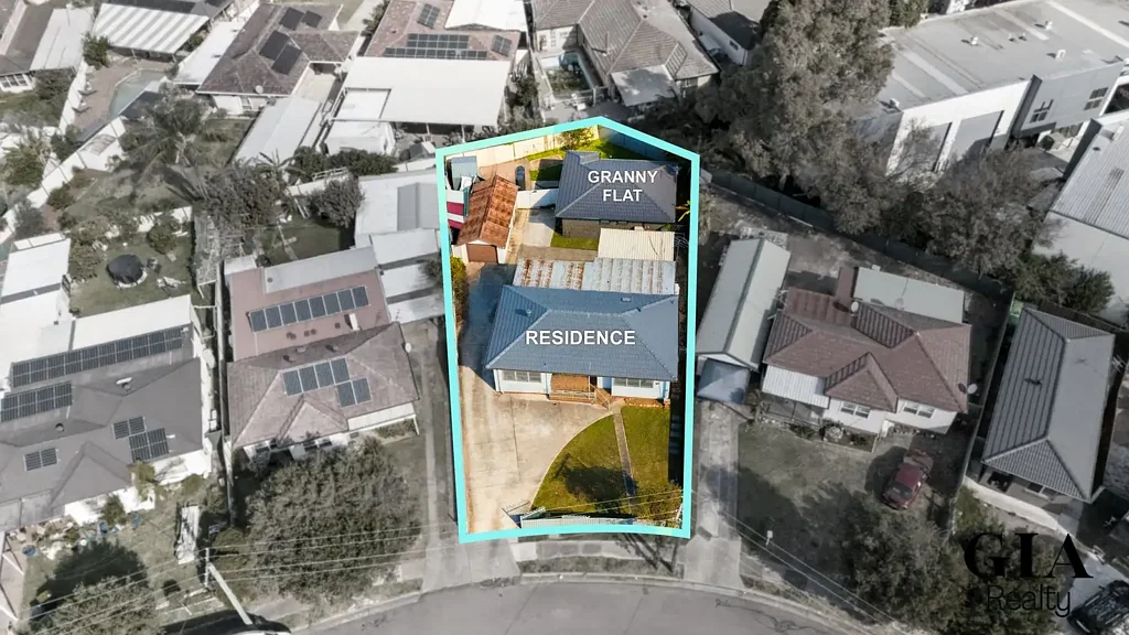 Lansvale 7房 卓越双收入机会 – 现代家庭住宅带豪华Granny Flat Outstanding Dual-Income Opportunity – Modern Family Home with Luxury Granny Flat