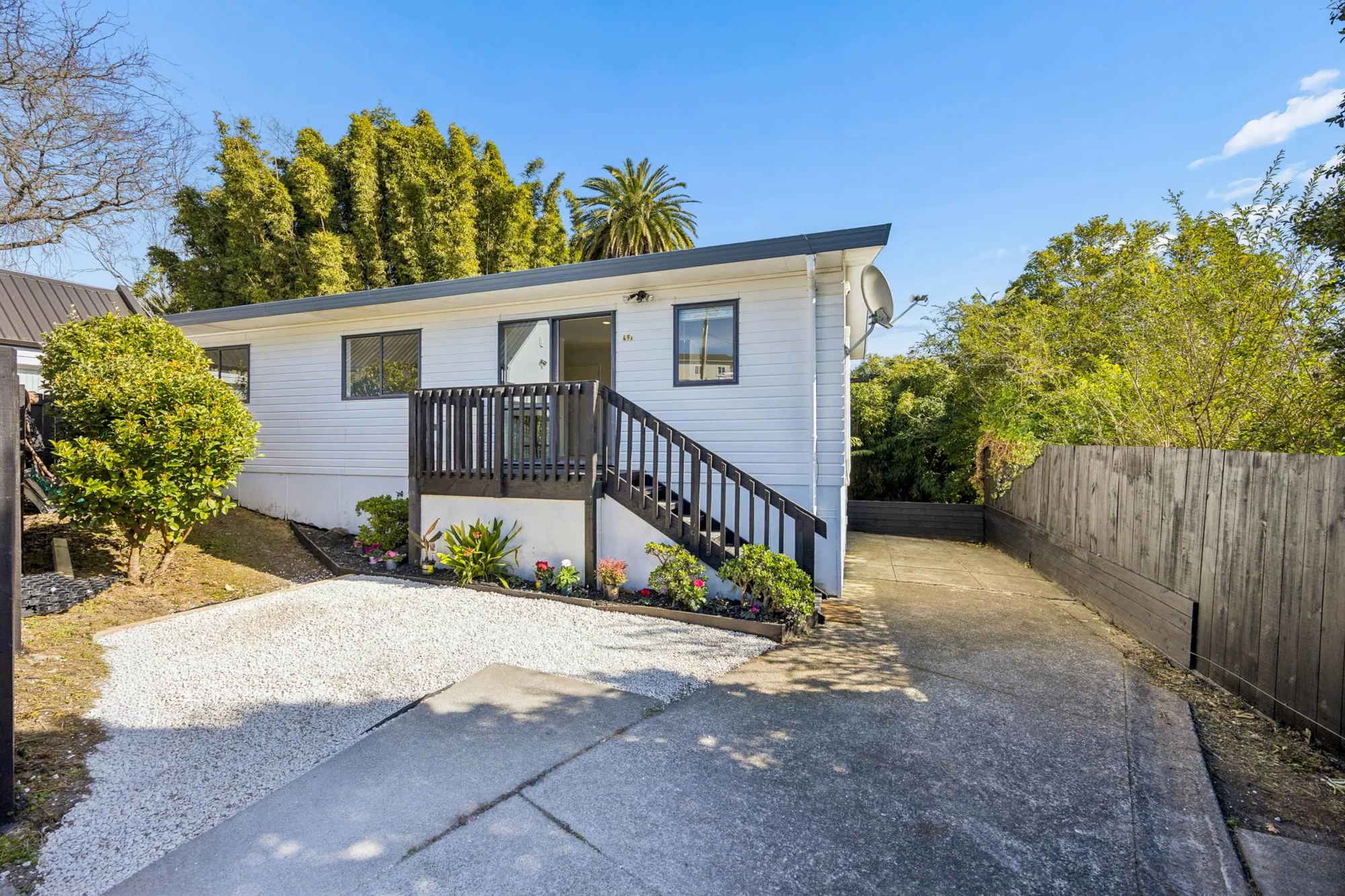 Glen Eden 3 Bedroom Stop Renting - Start Owning! Your Private Oasis