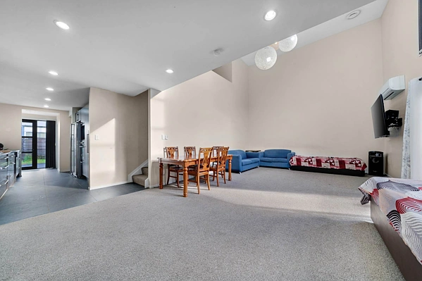 12 Windfola Parkway, Takanini, Papakura