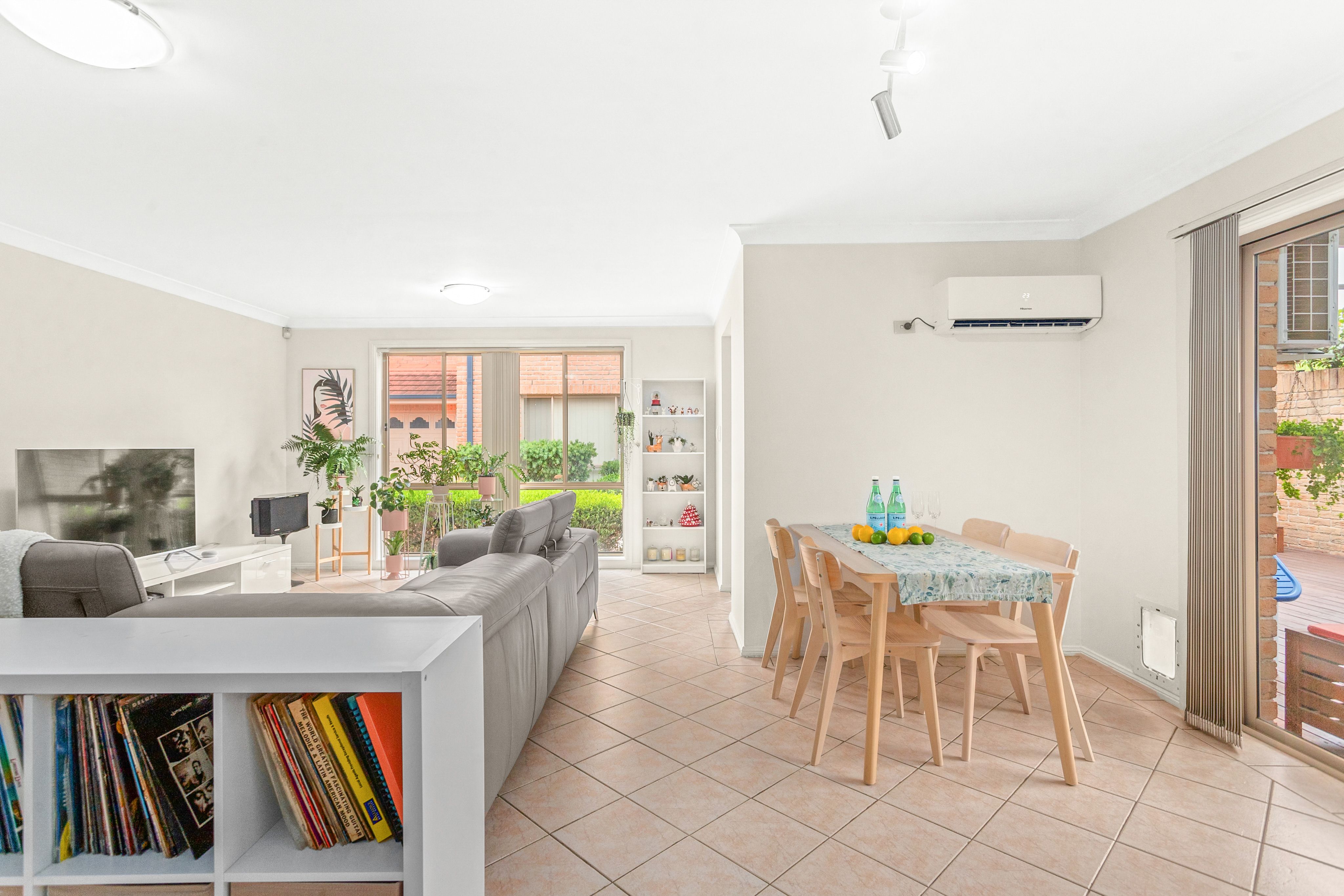 UNIT 1 73 ALBERT ST, REVESBY NSW 2212, 0房, 0浴, Townhouse