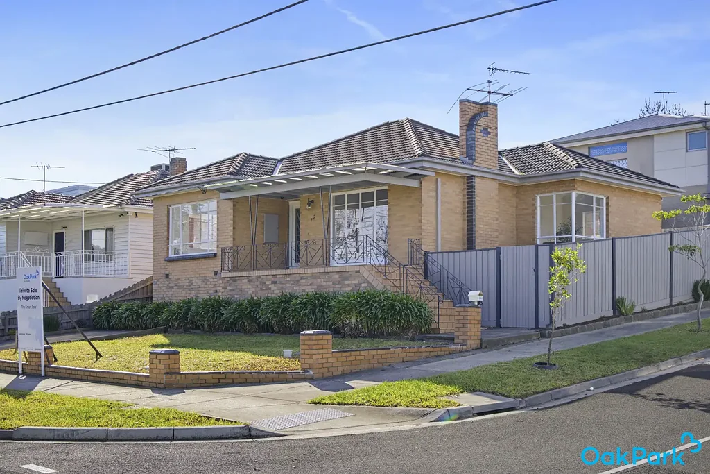 Oak Park 3غرفة نوم 'Elevated Position,Refreshed Interiors,Outstanding Oak Park Location' - Private Sale By Negotiation