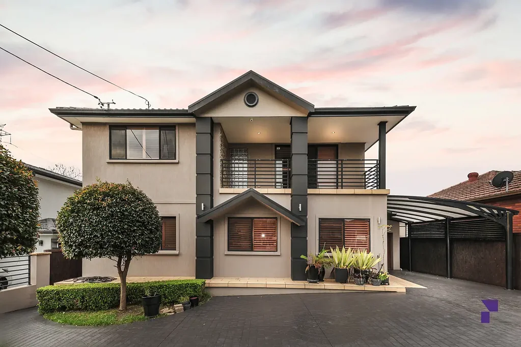 8 Solomon Court, Greenacre, NSW 2190