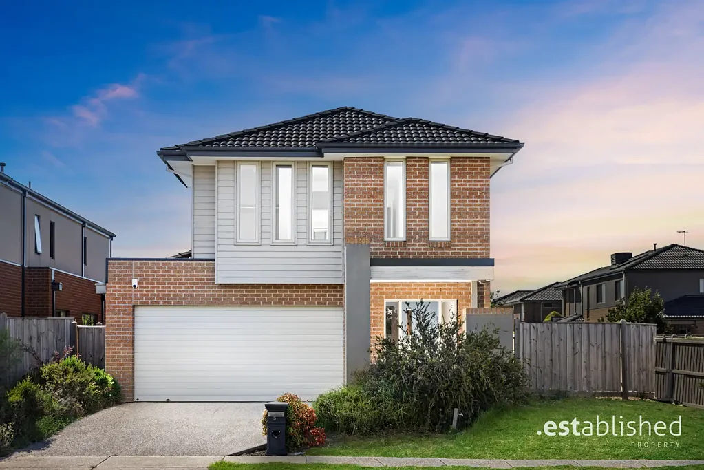 Parkside Living  | Spacious Family Home