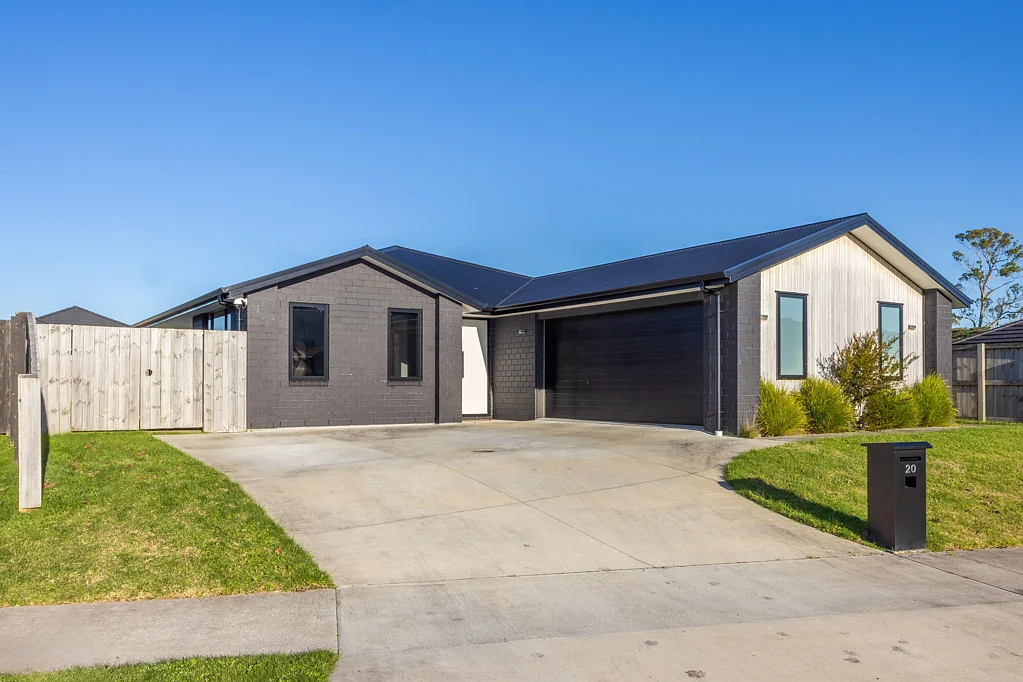 Ngaruawahia 4房  Modern Family Home - Solar, Smart & Stylish