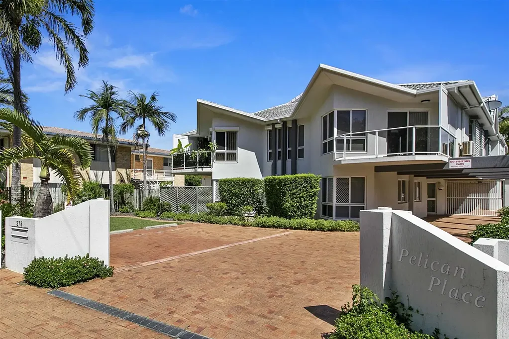 Partially Furnished 1-Bedroom Beachside Apartment on the Esplanade