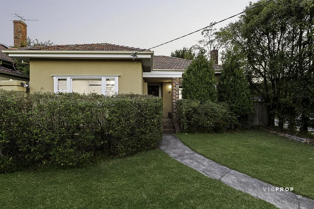 Ashburton 3 Bedroom Art Deco Jewel in a Desired Location