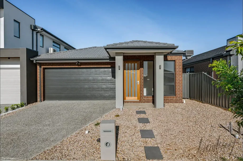 Comfortable & Modern Family Home