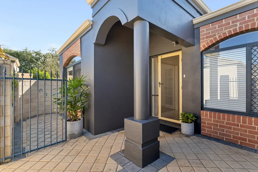 Duncraig 2Kwarto PRIVATE, SECURE AND SPACIOUS OVER 55'S LIVING