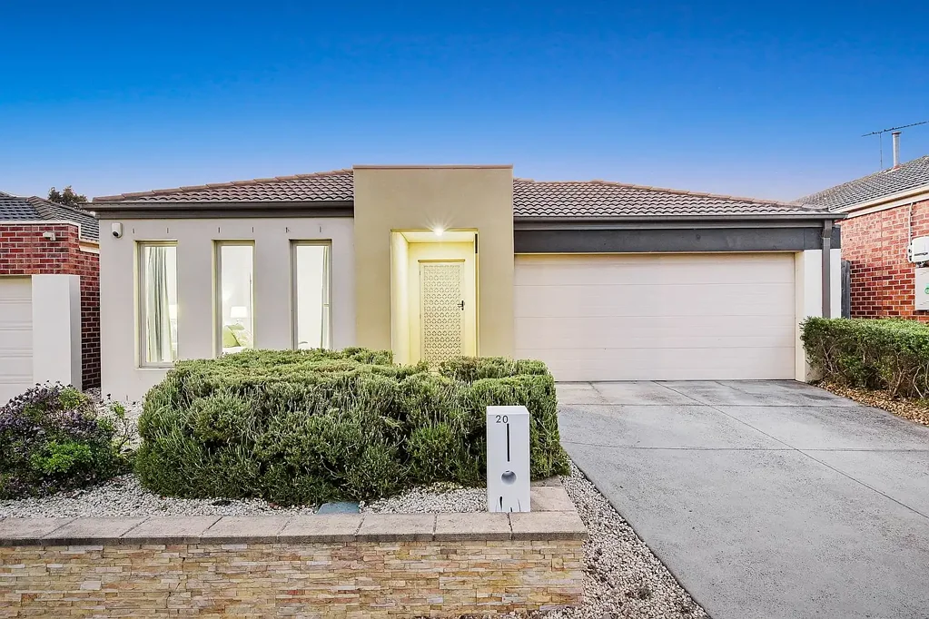 Keysborough 3chambre The Brief: Modern, light-filled three-bedroom home with multiple living zones