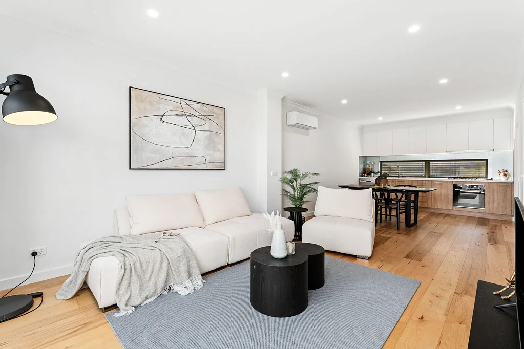 Springvale 2 Bedroom Contemporary Townhouse Living in a Convenient Springvale Setting