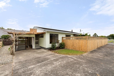 11 Sandstrom Grove, Feilding, Manawatu, 3 Bedrooms, 1 Bathrooms, Townhouse