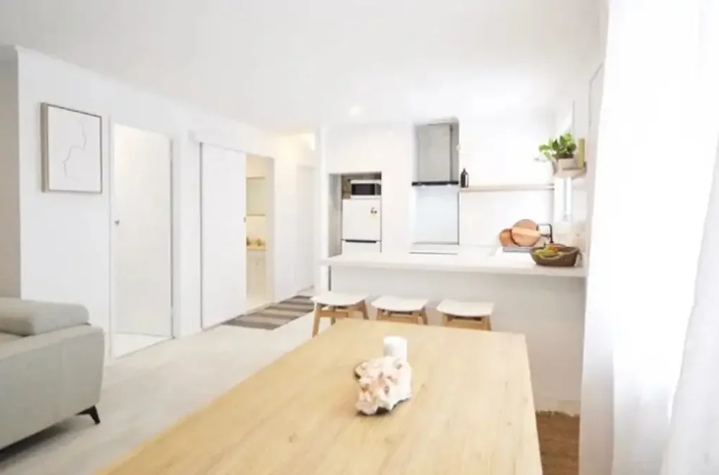 Box Hill North 2ห้องนอน Light Filled Established Townhouse