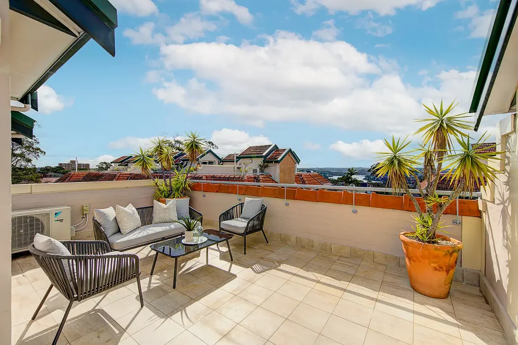 Mosman 2 Bedroom Modern Living, Entertainers Delight OPEN SAT 10-10.30AM