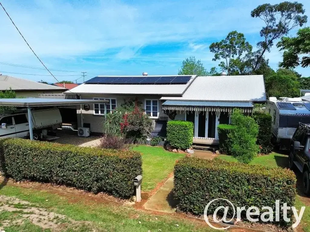 Kingaroy 3कमरा Neat Home on a Big Block – Walk to Town & Schools