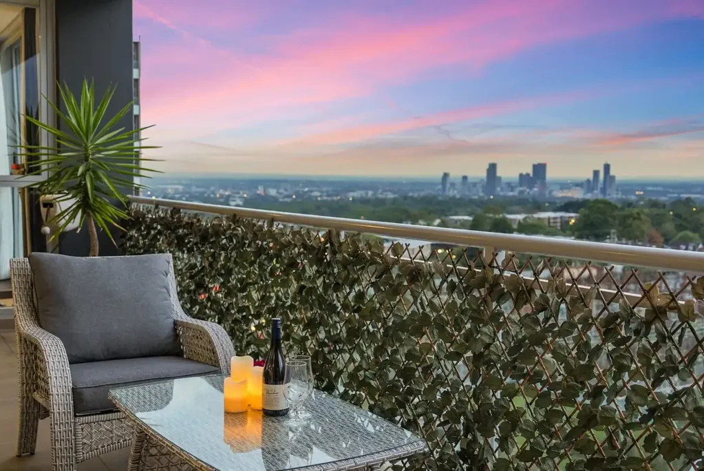 Carlingford 3 Bedroom Spacious Elevated Apartment with Spectacular District Views in Prime Carlingford Location