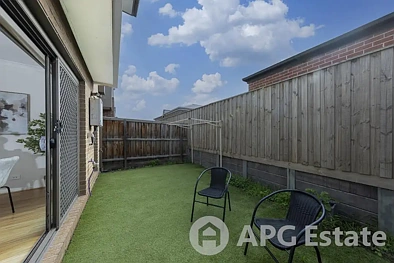 34 GOTTLOH ST, EPPING VIC 3076, 3 침실, 2 욕실, Townhouse