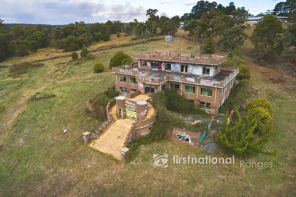 650 Woori Yallock Road, Cockatoo, VIC 3781