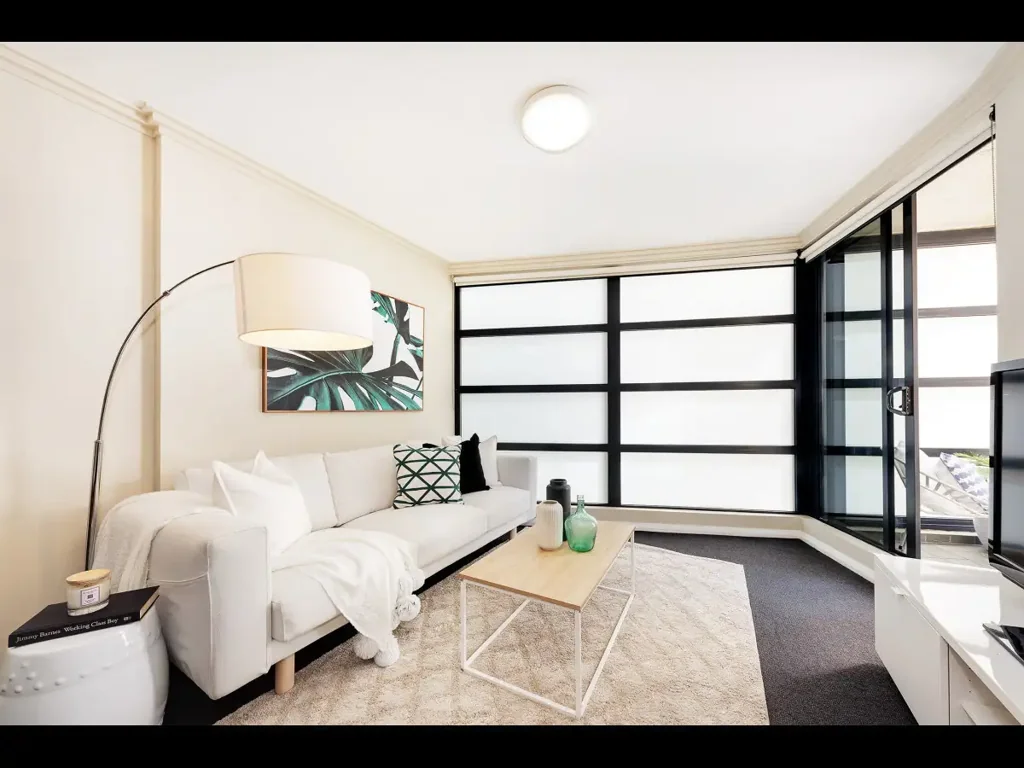 Studio Apartment in the Heart of St Leonards!
