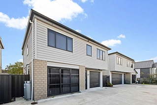 20C Omagh Avenue, Papatoetoe, Manukau City