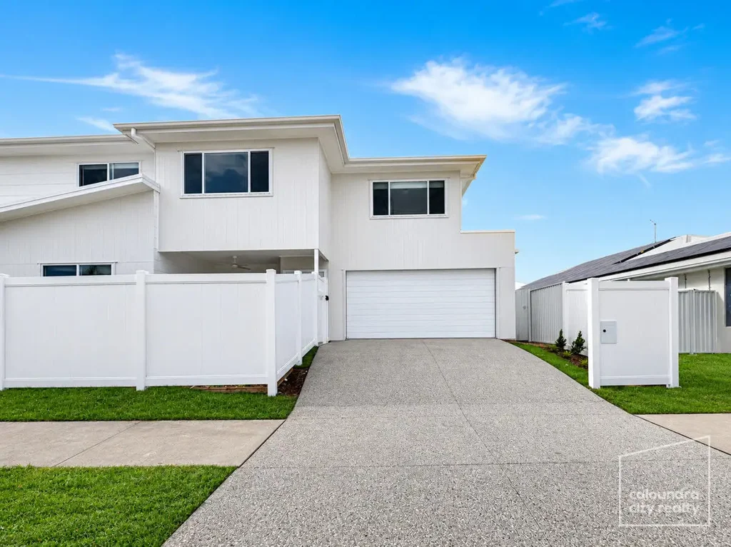 Banya 4 Slaapkamer YOUR OPPORTUNITY TO SECURE A 4 BEDROOM, 3 LIVING HOME