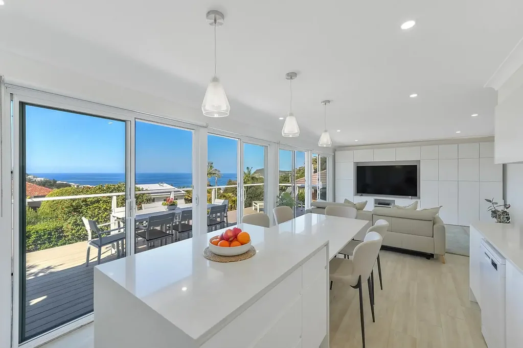 Copacabana 4 Bedroom Smart Coastal Living with Ocean Views