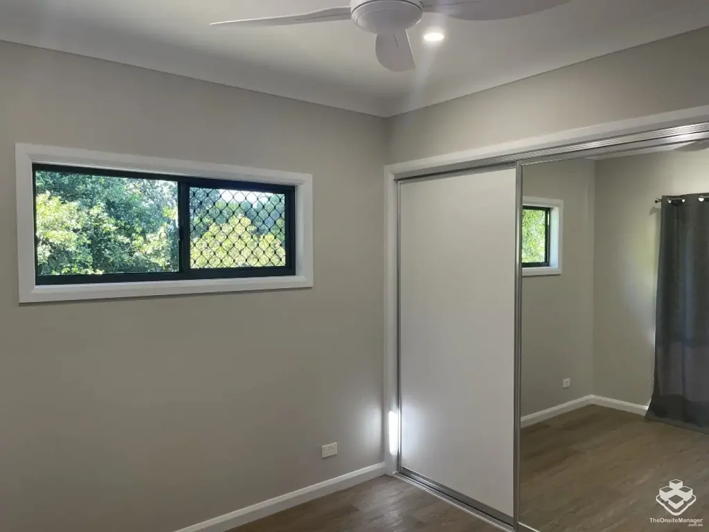 2 Bedroom 1 Bathroom 1 Car