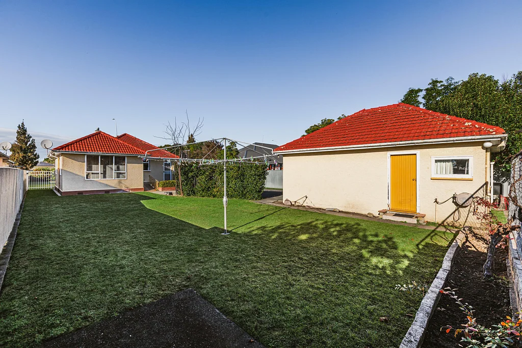 Taradale 3Moenga Opportunity Awaits On A Generous Freehold Section